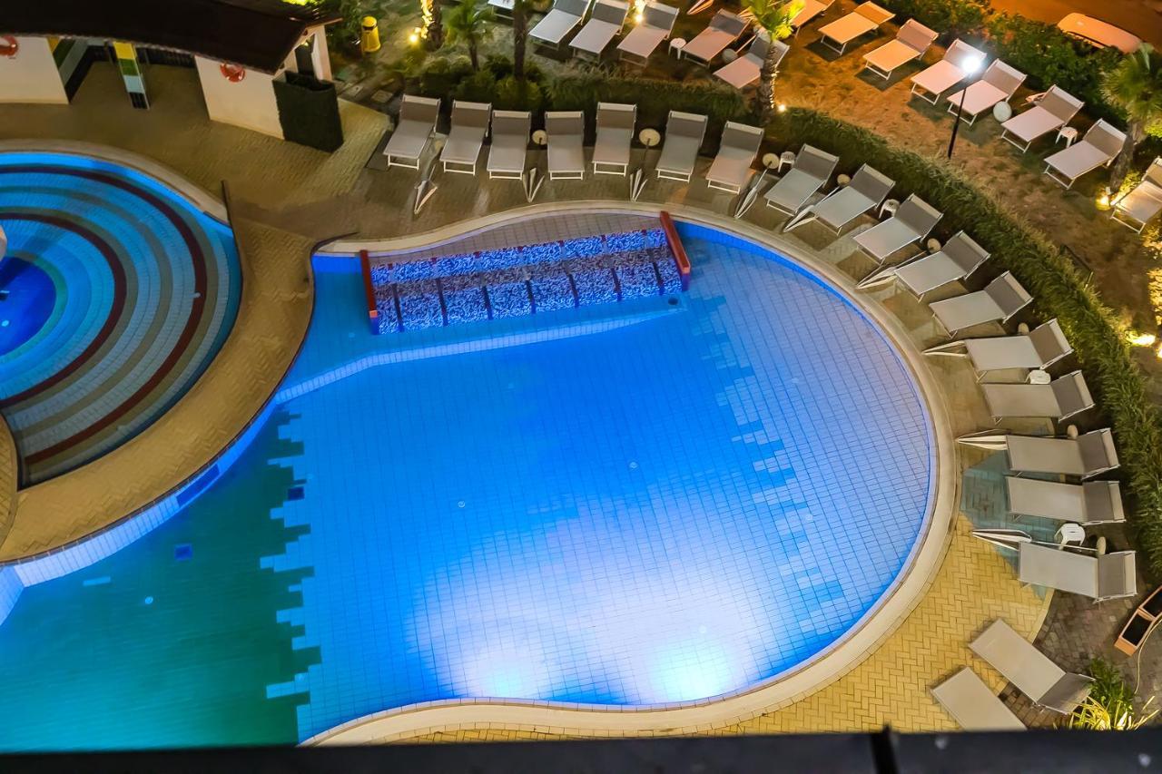 Mediterranee Family & Hotel 5*
