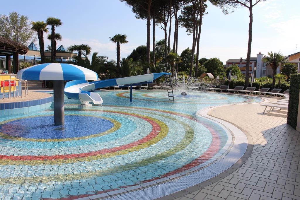 Hotel Mediterranee Family & 5*